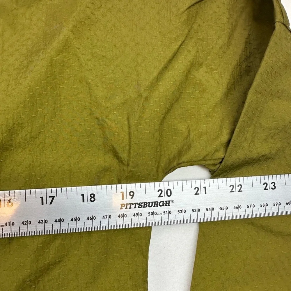 Nike Swoosh Running Jacket‎ Olive Green Dri-FIT Half Zip Pullover XS